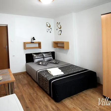 Diana Bed & Breakfast 3*