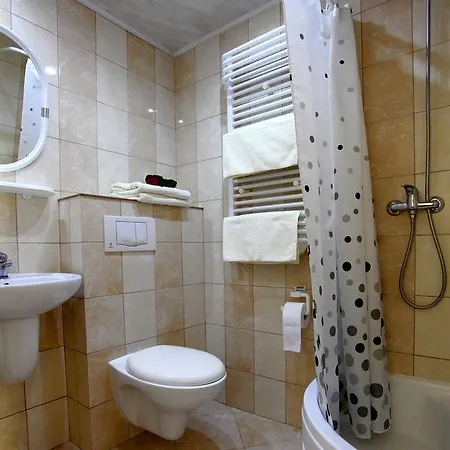 Diana 住宿加早餐酒店 乌斯特卡